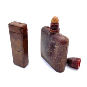 Scatolina di compresse antigas per la pelle Losantin (1939) + Contenitore di liquido decontaminante per armi (1943) - Wehrmacht - 2GM